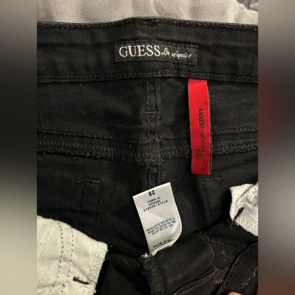 Guess Jeans. Power Skinny Low Rise size 28 - Picture 3 of 3